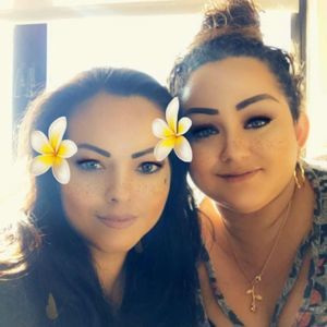 Meet your Posher, Elena